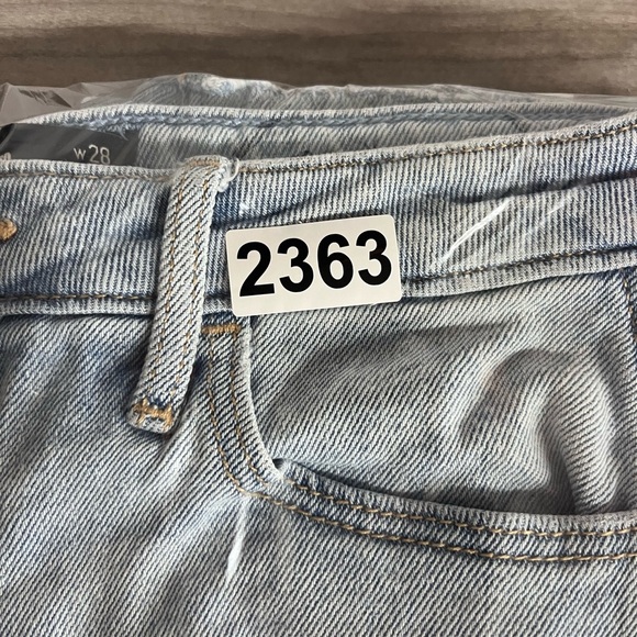 Hollister Distressed Ultra High Rise Mom Jeans Womens 7R Trashed crop 2363 - Picture 11 of 11